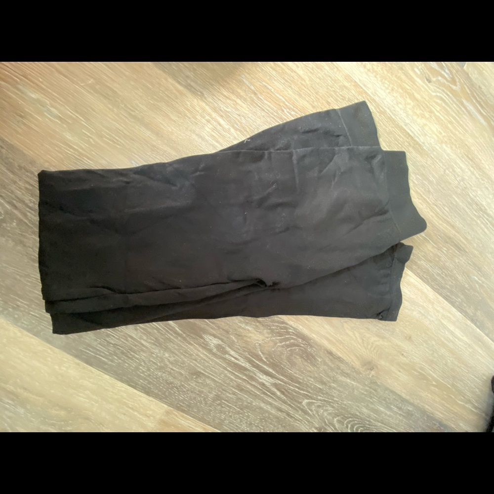 Apt 9- plain stretchy nylon leggings